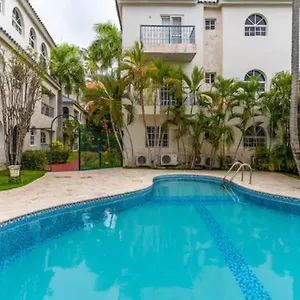 Cozy 2 Bdr Condo, With Pool Area And Free Wifi Apartamento